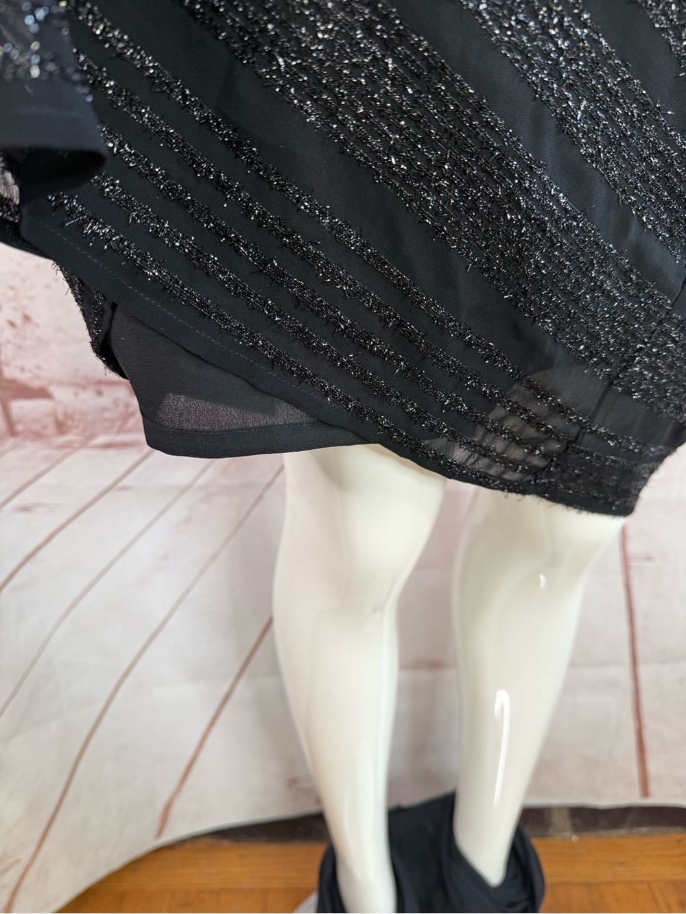 SIGRID OLSEN Black Sheath Sheer Overlay Metallic Thread 10 Cocktail Party Dress - Picture 13 of 14
